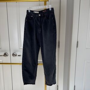 Soft Black Relaxed Barrel Women's Jeans